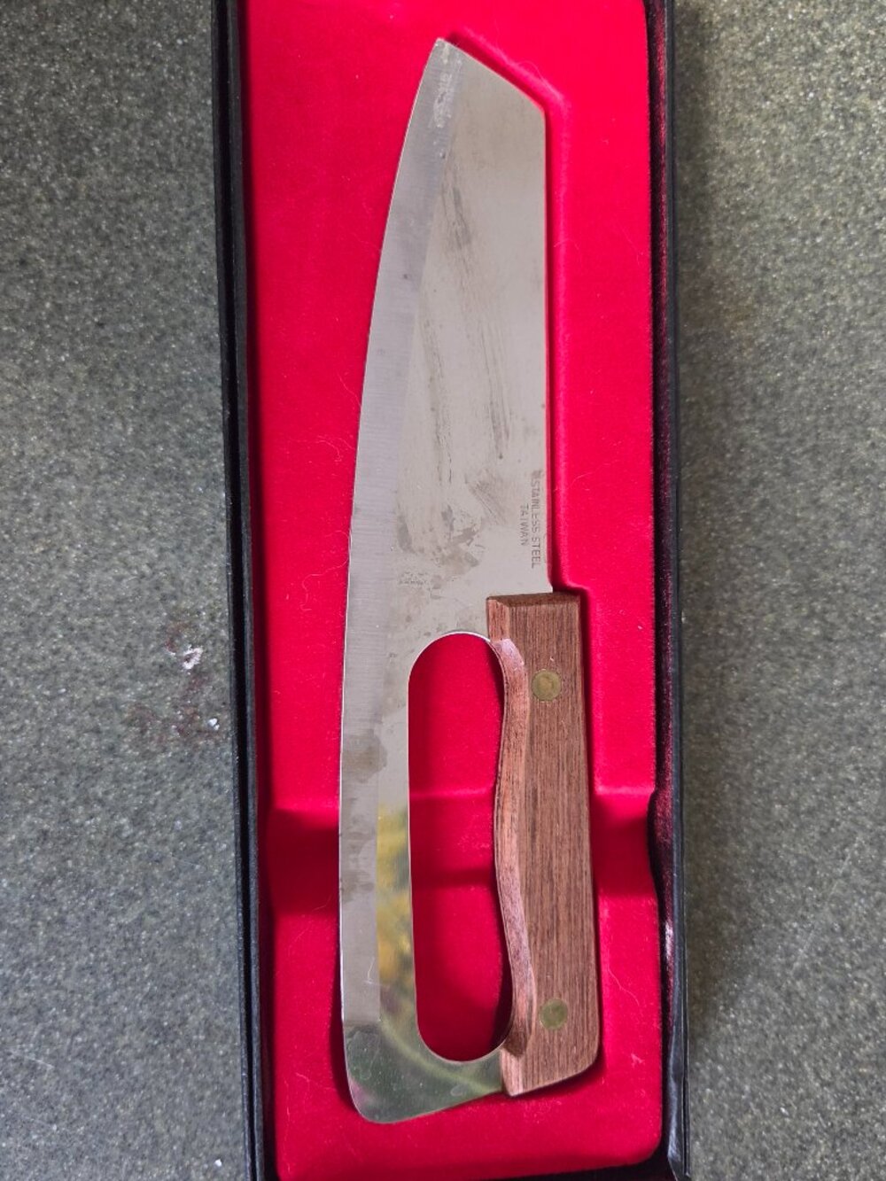 Vintage Stainless Steel Wooden Handled Knife- E-Z Grip-